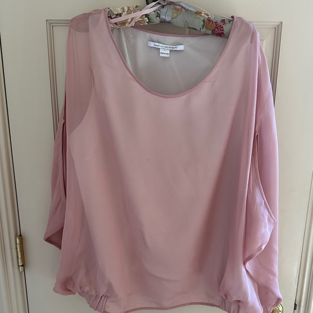 Diane von Furstenberg 100% Silk Top-L/NWOT